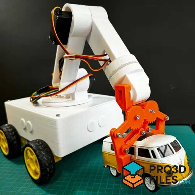 Robot Di Động với Cánh Tay Robot Tích Hợp và Điều Khiển Bluetooth - P3F0049